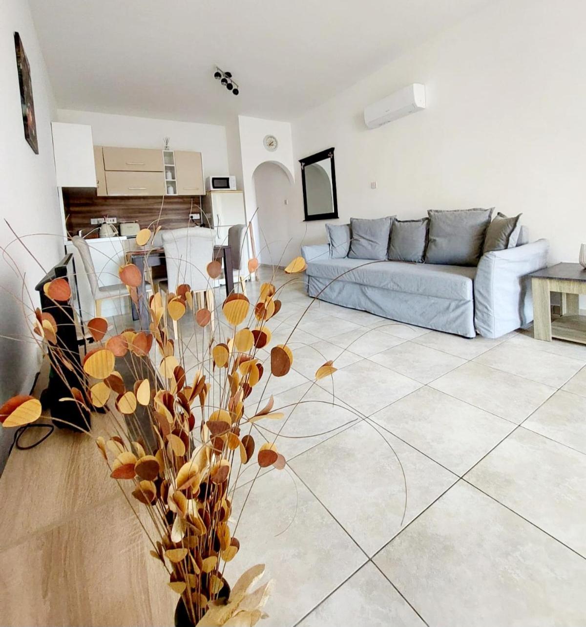 Joanne'S Cosy 1 Bdrm Apt Paphos Buitenkant foto